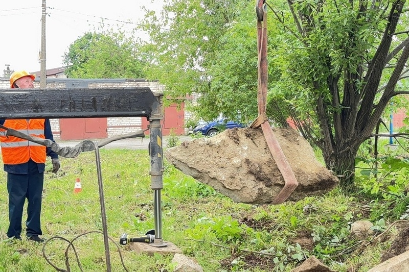    Эти работы вошли в новый городской проект "Территория перемен", сообщил на прямой линии с жителями мэр Роман Маслов.