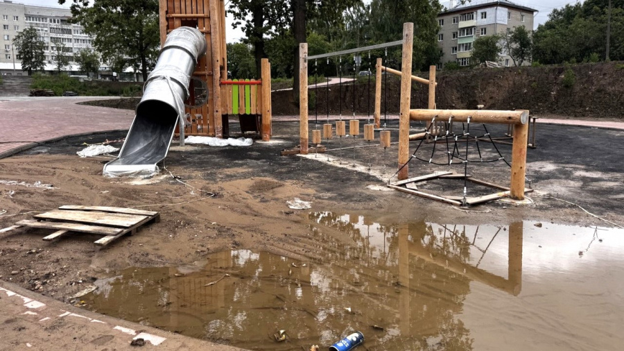 Этот объект должны бвли сдать год назад