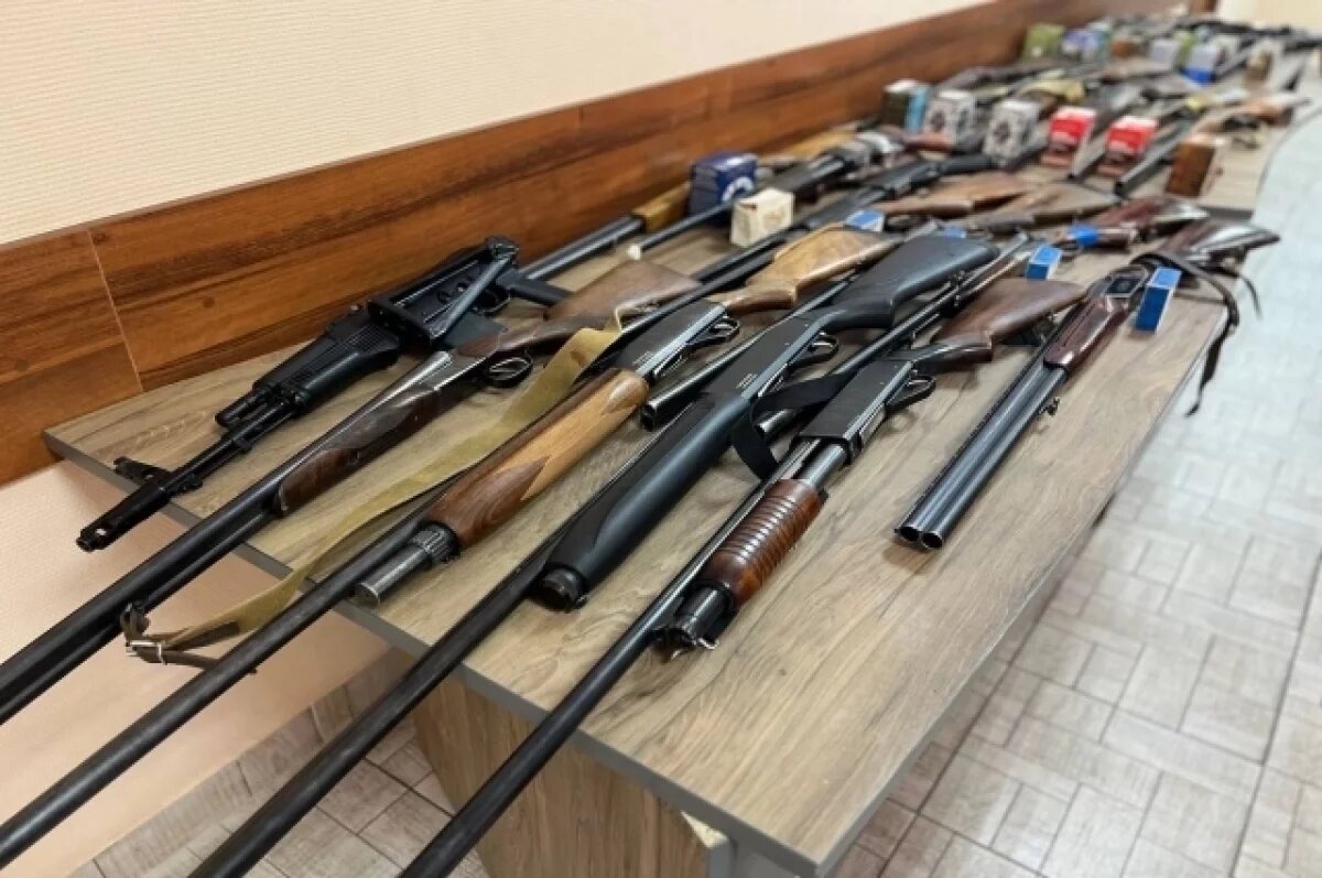    Более 500 боеприпасов и 40 ружей сдали астраханцы для поддержки бойцов СВО