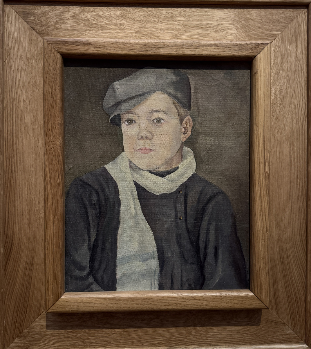 Мальчик в кепке.Около  1914г.Холст, масло Курская картинная галерея имени А.А. Дейнеки
BOY WeARING CAP.CIRCA 1914.Oil on canvas The Kursk State Art Gallery named after Aleksandr Deyneka