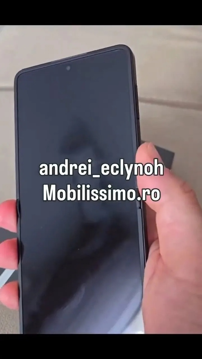    Инсайдеры слили первое видео Galaxy Z Flip7 с новым дисплеем