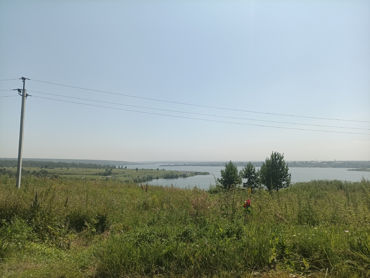 Вид на водохранилище с другого берега