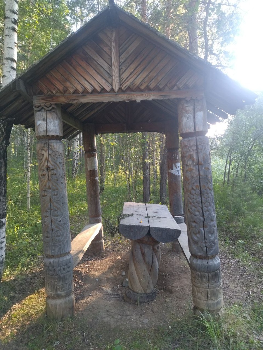 Беседка на границе Европы-Азии