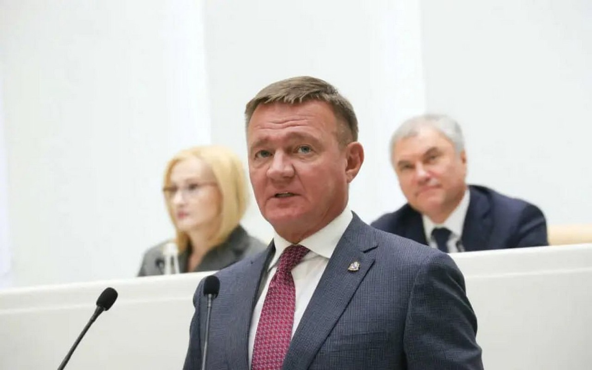    Бывший губернатор Курской области Роман Старовойт отправлен в отставку с поста министра транспорта Фото – взято с сайта Совфеда