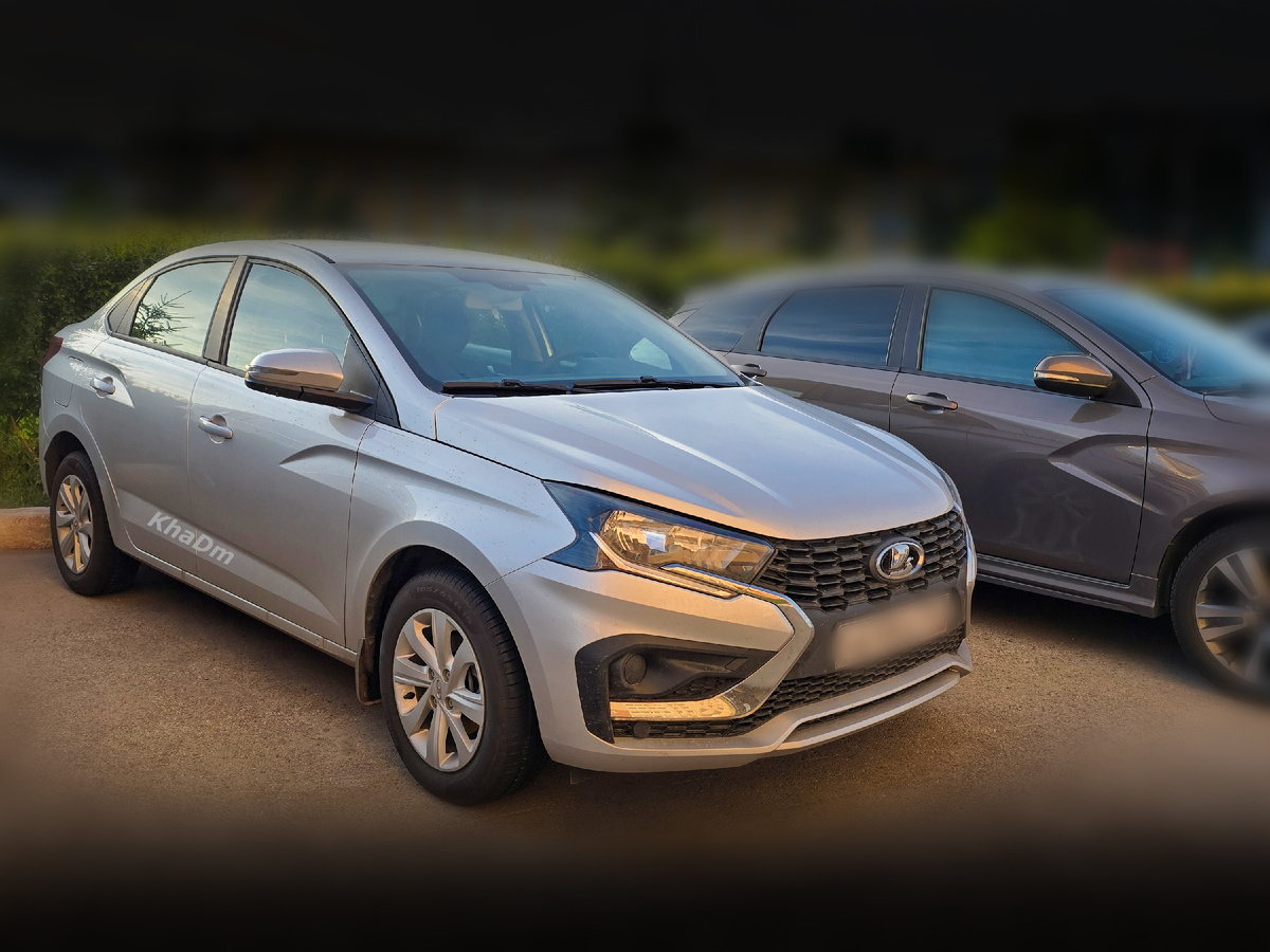 Противотуманок у предТОПовой Искры нет, за то 16-е литьё присутствует.