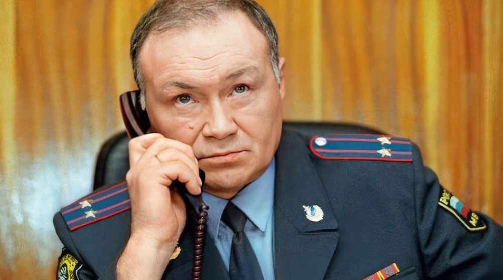Юрий Кузнецов в роли Мухомора