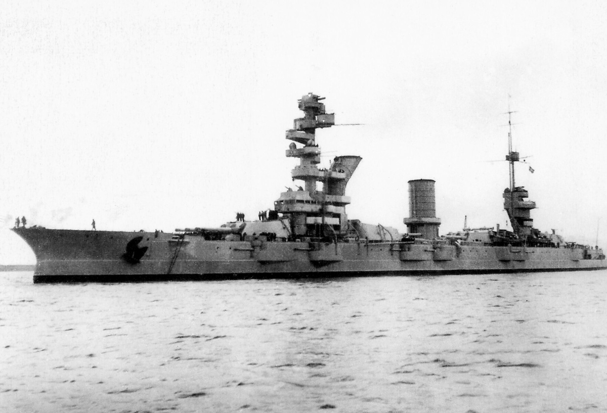 Линкор «Марат» после модернизации