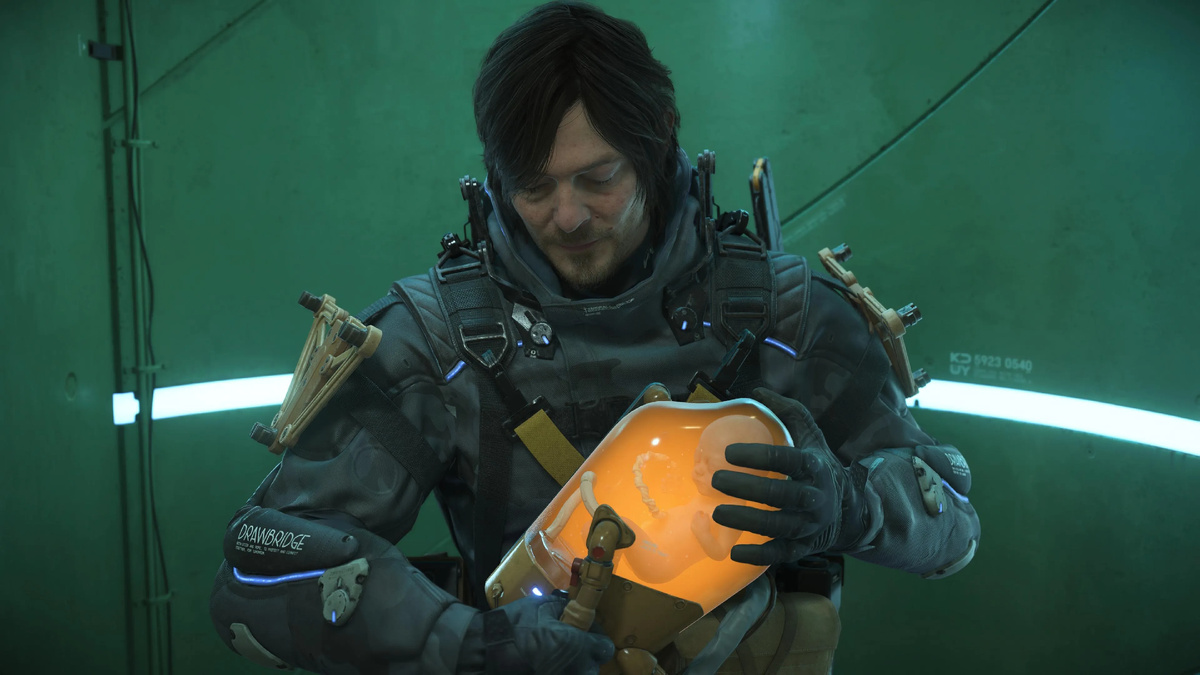 Сэм держит Лу