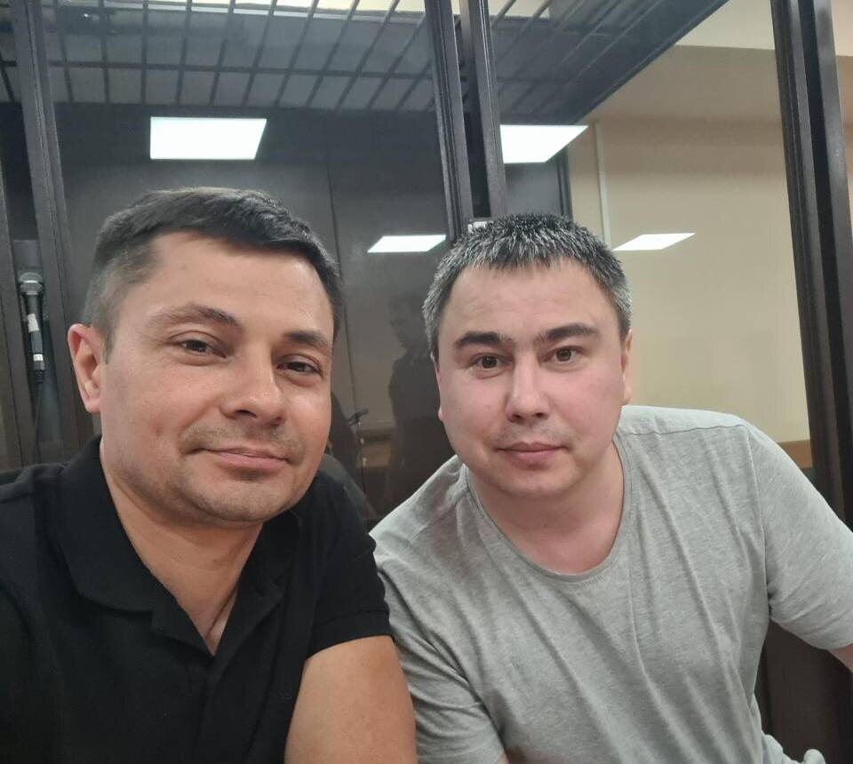 Автор фото: ИД «Вечерняя Казань», на фото: адвокат Сергей Николаев, подсудимый Эмиль Бикбов