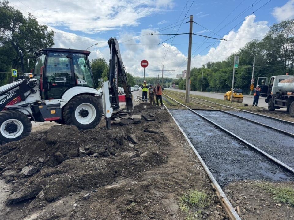    Дорожные работы на улице Малахова. Источник: barnaul.org