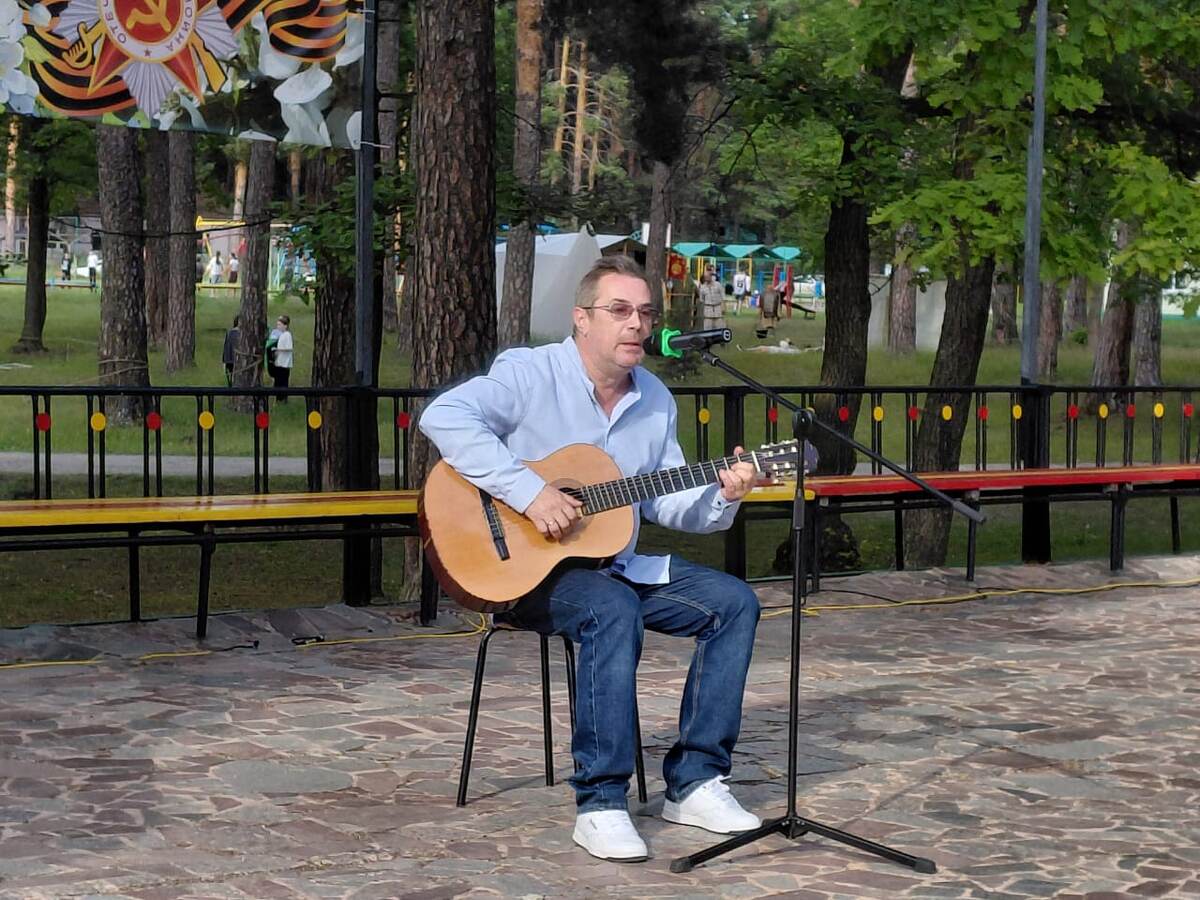 У микрофона – Алексей Астафичев