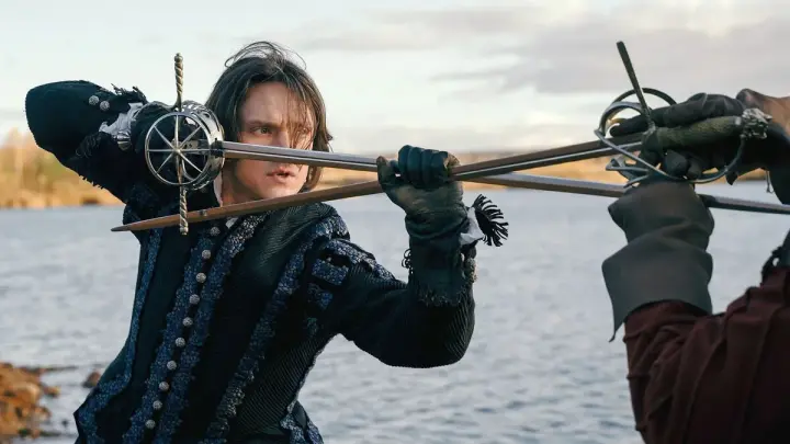 Стоп-кадр из сериала "Этерна" (2025)