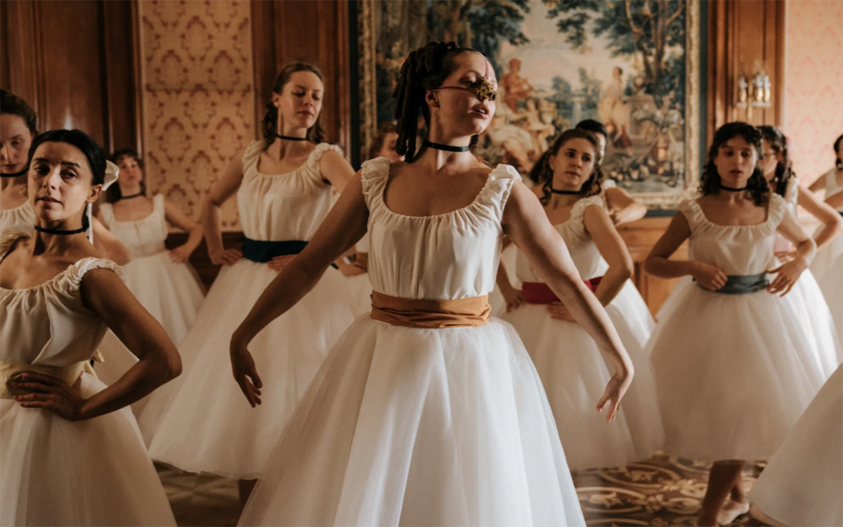 Кадр из фильма "Гадкая сестра"