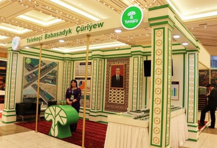 Стенд предпринимателя Бабасадыка Чуриева на выставке (Фото: Turkmenportal)