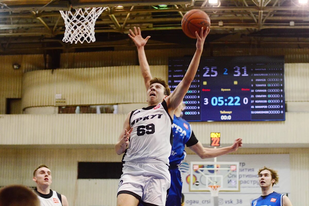    В марте спортивную общественность потрясла новость о закрытии хоккейной «Байкал-Энергии». А буквально накануне оказалось, что со спортивной карты Приангарья исчез ещё и баскетбольный «Иркут».