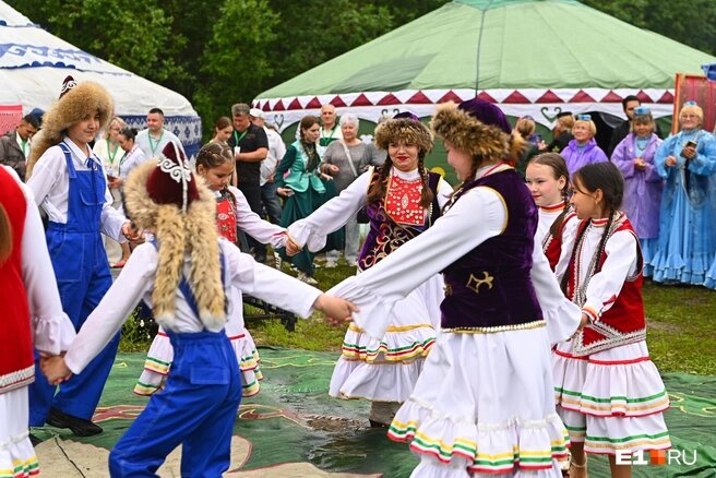 Фотограф: Максим Воробьев / E1.RU. Новость о Сабантуе: https://www.e1.ru/text/entertainment/2025/07/06/75686342/