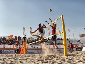    Пляжный волейбол популярен везде. Фото: пресс-служба администрации Псковской области
