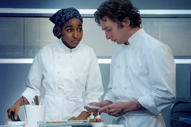    Кадр из сериала «Медведь»