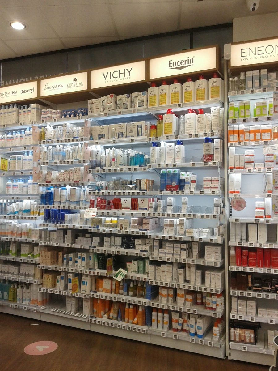 Фрагмент французской аптеки