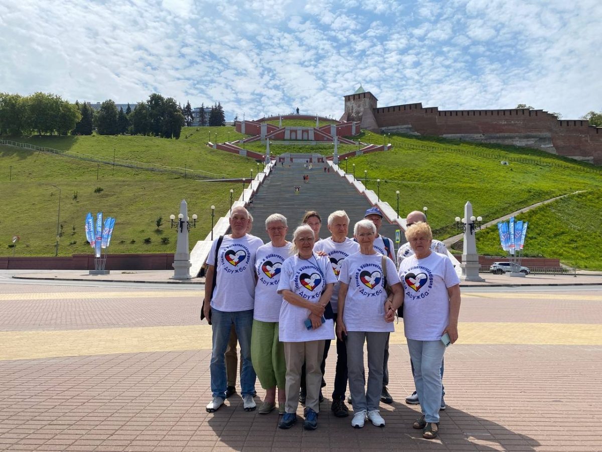    Участники седьмого автопробега «Мир с Россией» побывали в Нижнем Новгороде