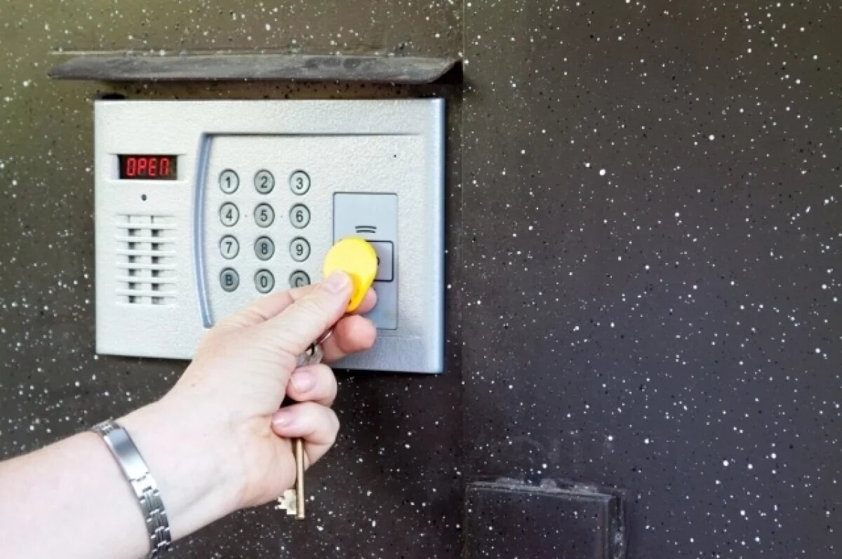    В Воронеже женщина лишилась 1,14 млн руб, согласившись установить домофон