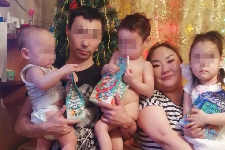 Мария Петрова с мужем и детьми. Фото: архив семьи