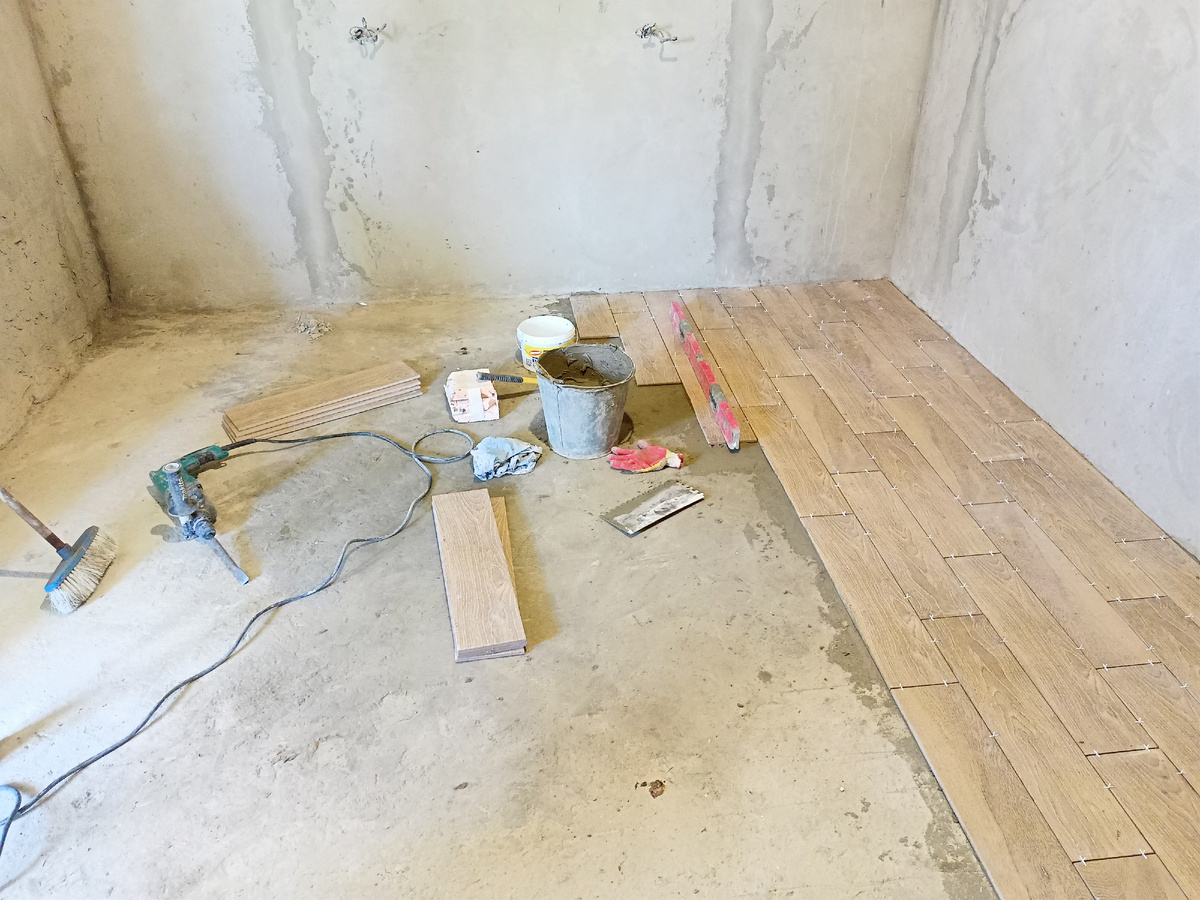 Плитка в комнате