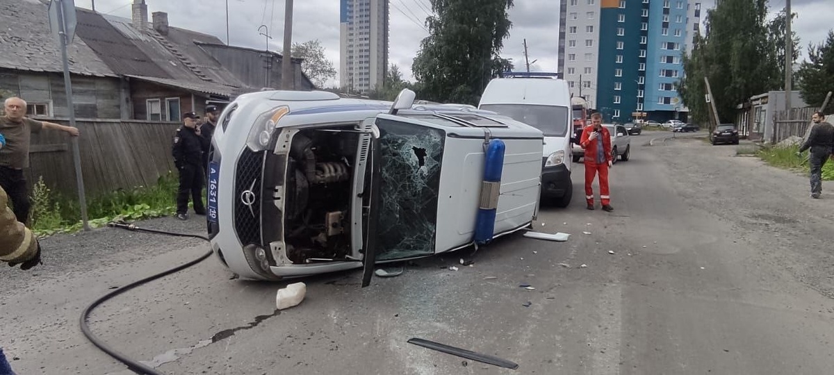    Полицейский и двое граждан пострадали в ДТП в Петрозаводске. Фото: МВД Карелии