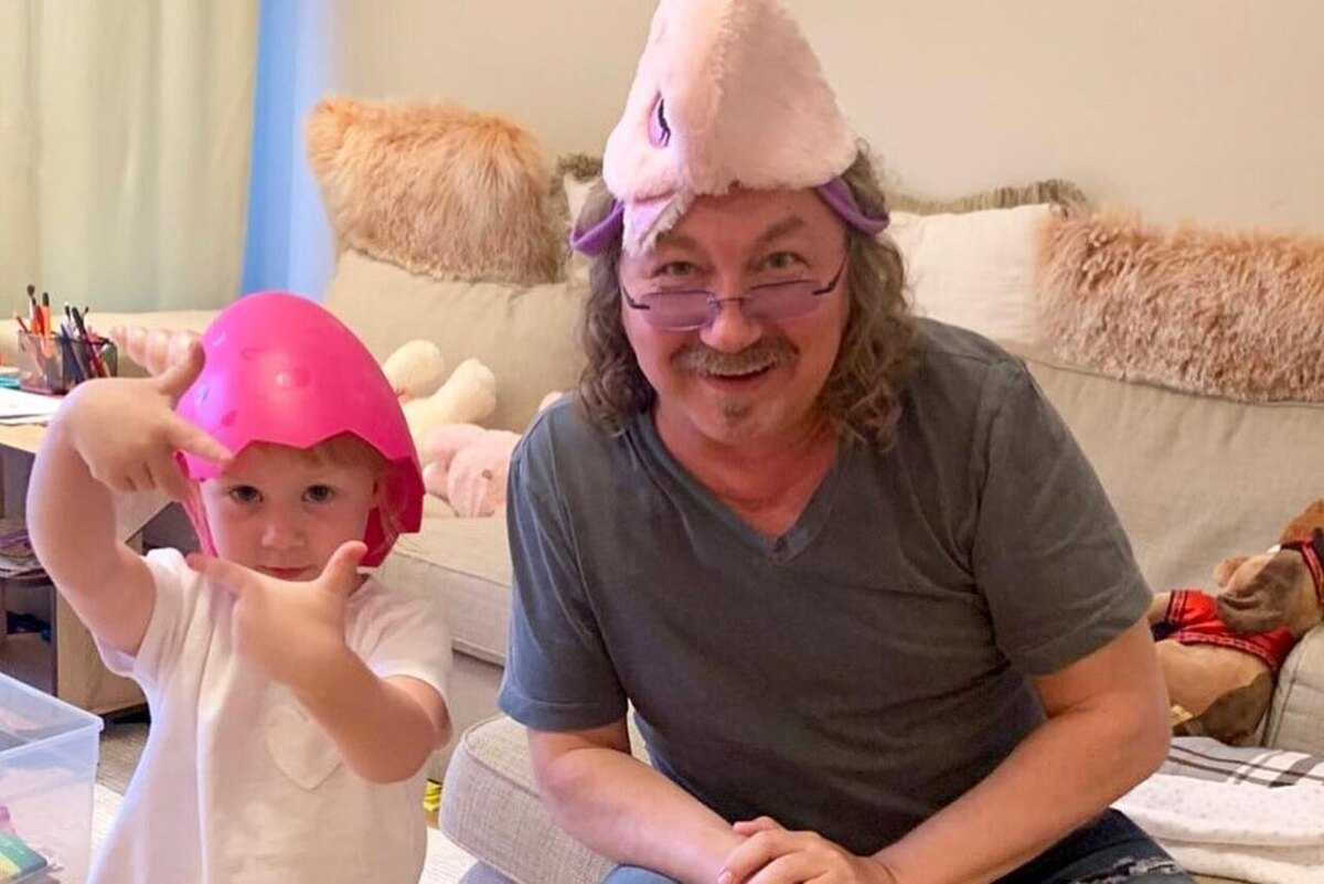    Игорь Николаев с дочерью Вероникой Соцсети