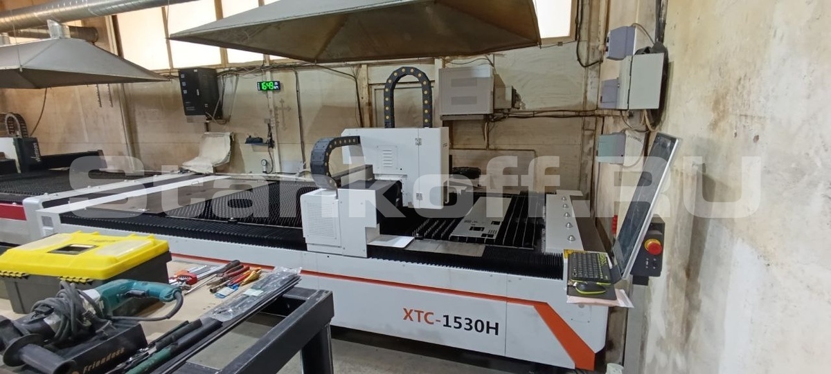  Оптоволоконный станок для резки металла XTC-1530H/3000 Raycus

