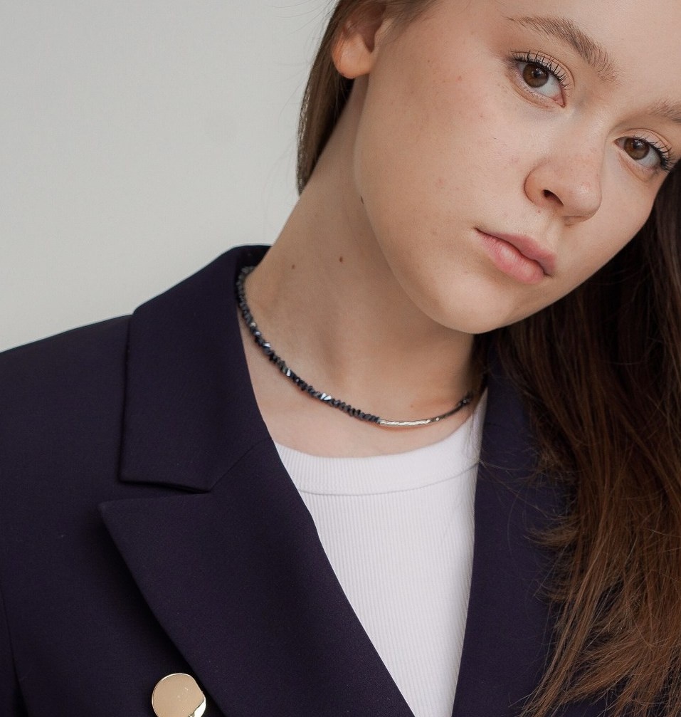 Чокер с алмазным ювелирным стеклом темно-синего цвета от бренда Luceria Line