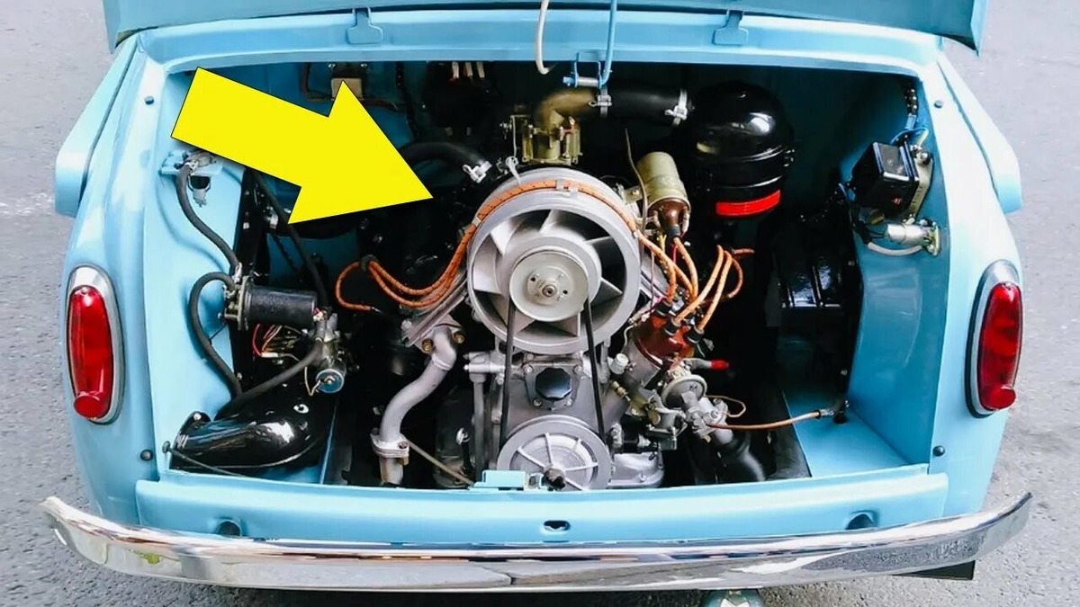 Двигатель Запорожца, который находился на месте багажника