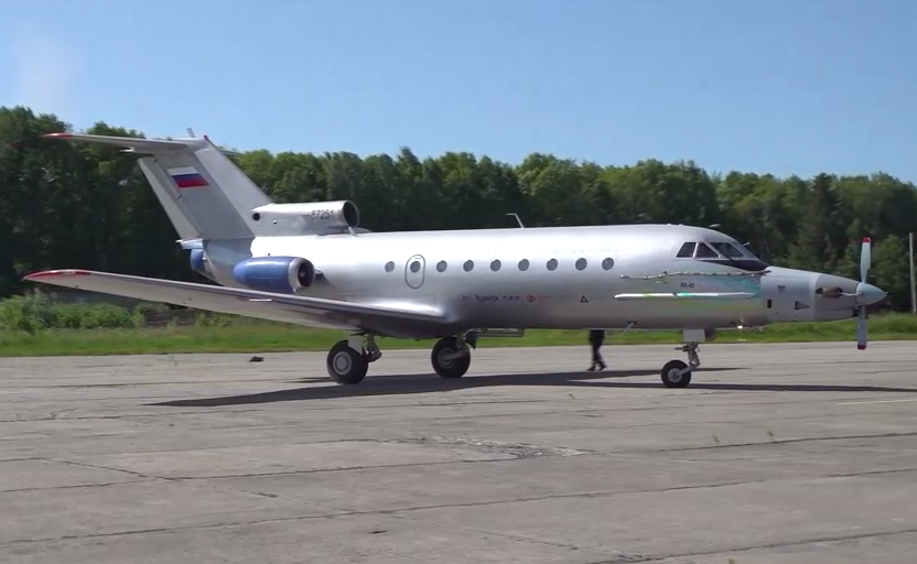 Двигатель ВК-800 на летающей лаборатории Як-40