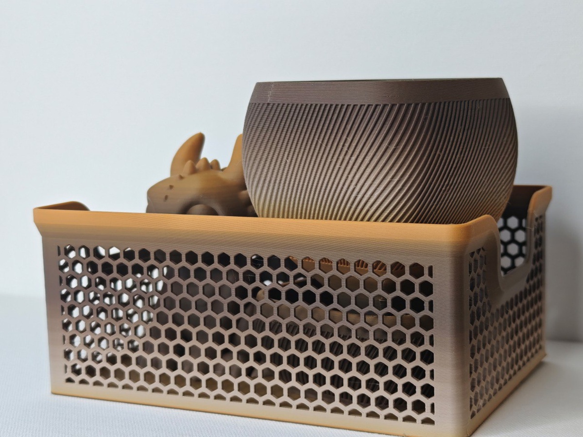 Ваза для цветов напечатана - S1 Anycubic из High-Speed Matte PLA (Filament Пруток) CLUB3D PRO - (Coffee dark coffee&yellow & light coffee) 1KG (1,75мм) -