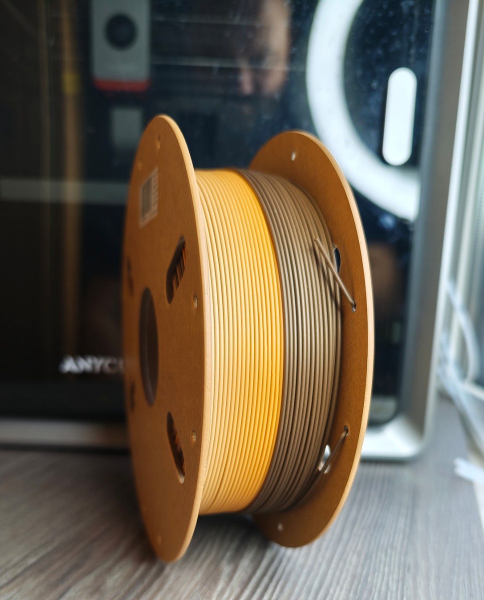 Ваза для цветов напечатана - S1 Anycubic из High-Speed Matte PLA (Filament Пруток) CLUB3D PRO - (Coffee dark coffee&yellow & light coffee) 1KG (1,75мм) -
