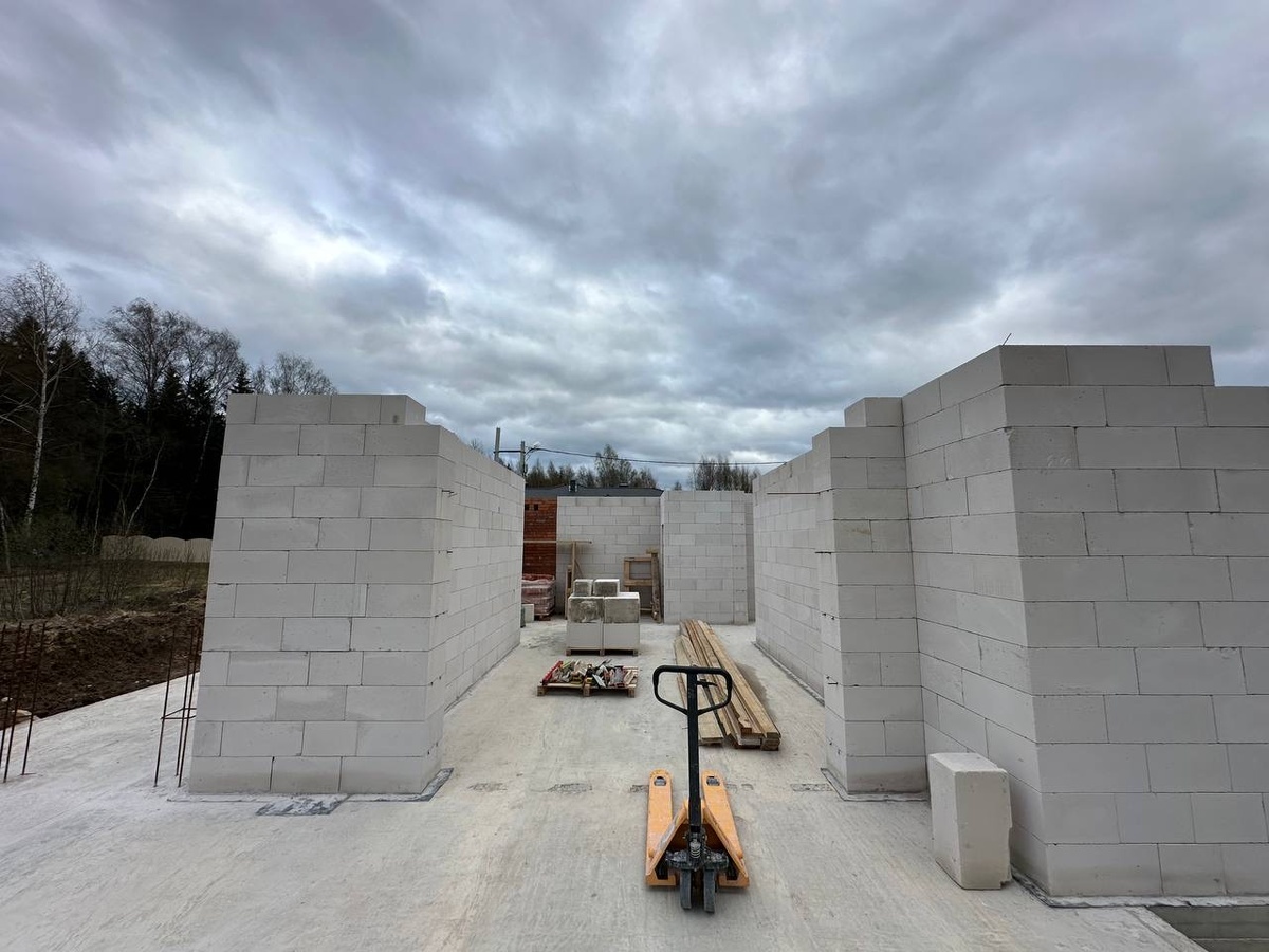 Кладка стен из газоблока