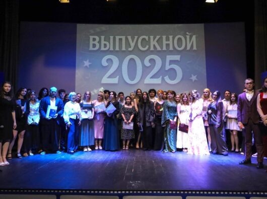    выпускной в Ростовском филиале ВГИКа // фото: группа ВКонтакте "ВГИК Ростов-на-Дону"