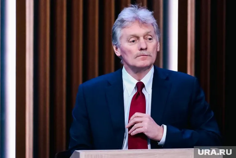 Песков отметил, что в указе об увольнении Старовойта не было формулировки «утраты доверия»
Фото: Роман Наумов © URA.RU