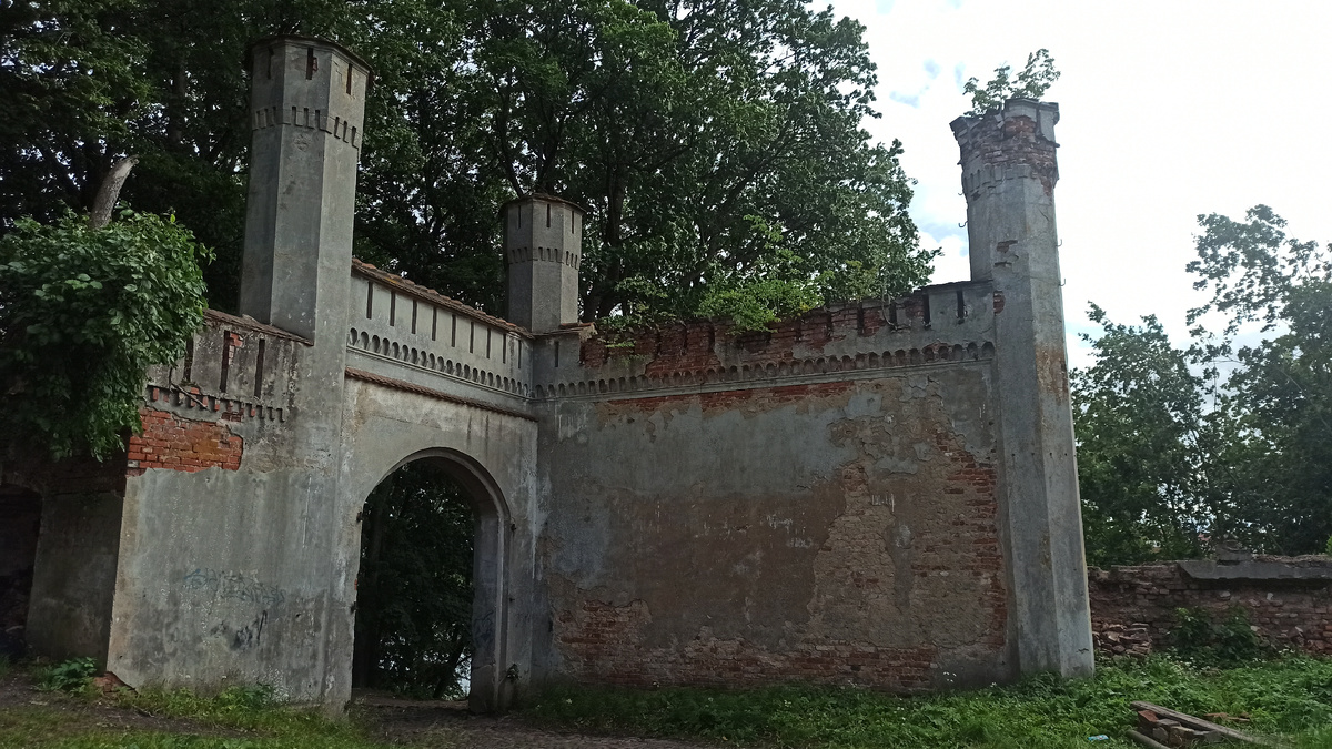 Здесь и далее фото автора, если не указано иное. Сохранившиеся ворота замка Гердауэн.