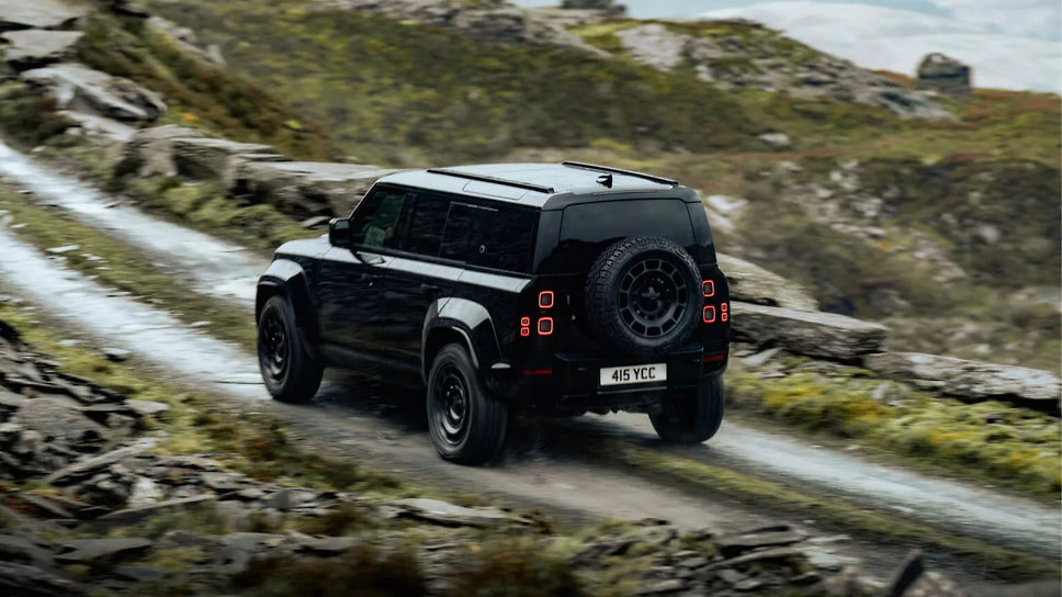 Land Rover Defender Octa Black.📷Фото: Land Rover