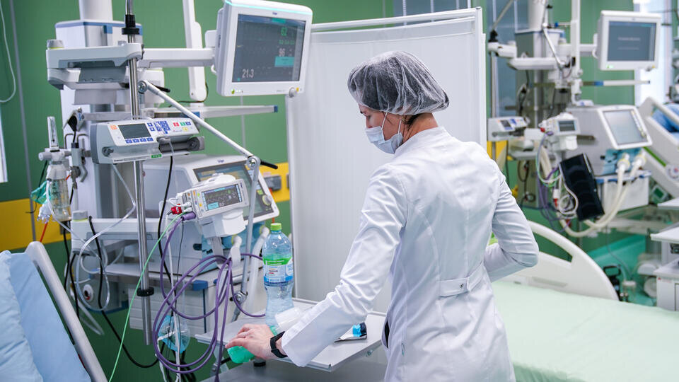 Мать впавшего в кому после наркоза мальчика рассказала о состоянии ребенка