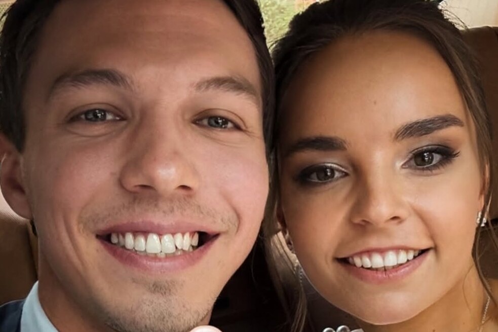     Свадьба в Москве: Дина Аверина вышла замуж за Дмитрия Соловьева