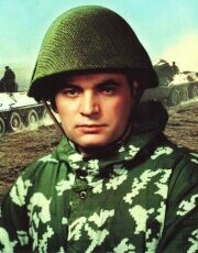 Геннадий Павлович Кучкин (5 февраля 1954 — 28 декабря 2022) — Герой Советского Союза, заместитель командира мотострелкового батальона по политической части 101-го мотострелкового полка 5-й гвардейской мотострелковой дивизии 40-й армии Туркестанского военного округа (ограниченный контингент советских войск в Демократической Республике Афганистан), капитан