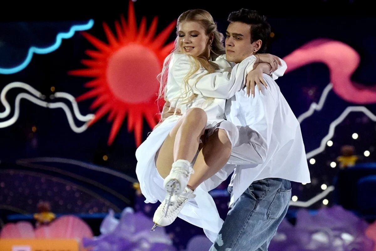    Александра Трусова и Макар Игнатов.