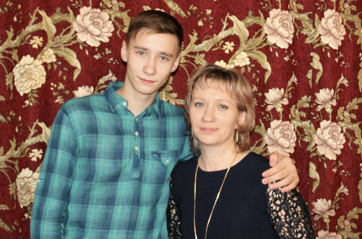 Артем с мамой