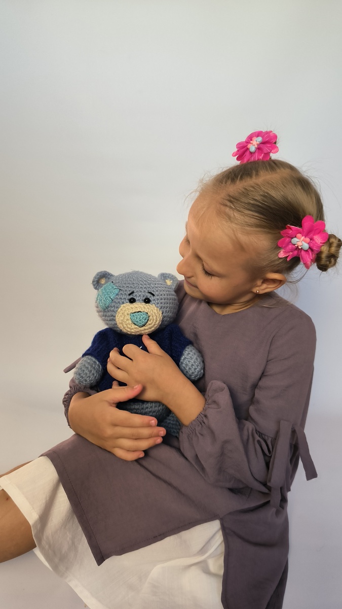 Моя доча с Мишкой Тэдди. Обожаю это фото 😍