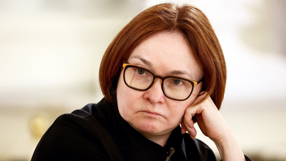 Сбережения под угрозой: ЦБ предупреждает, а кошелёк - худеет