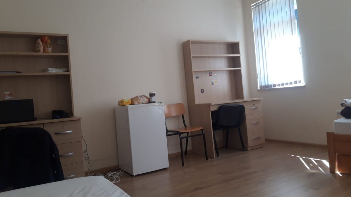 Место жительство дочери на июль. Обустраивается.