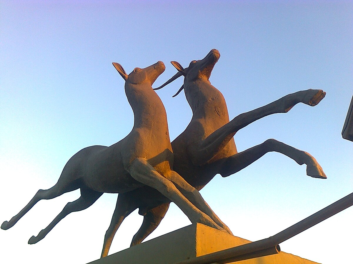 Бегущие лани. Из открытых исочников. Далее сам мост.