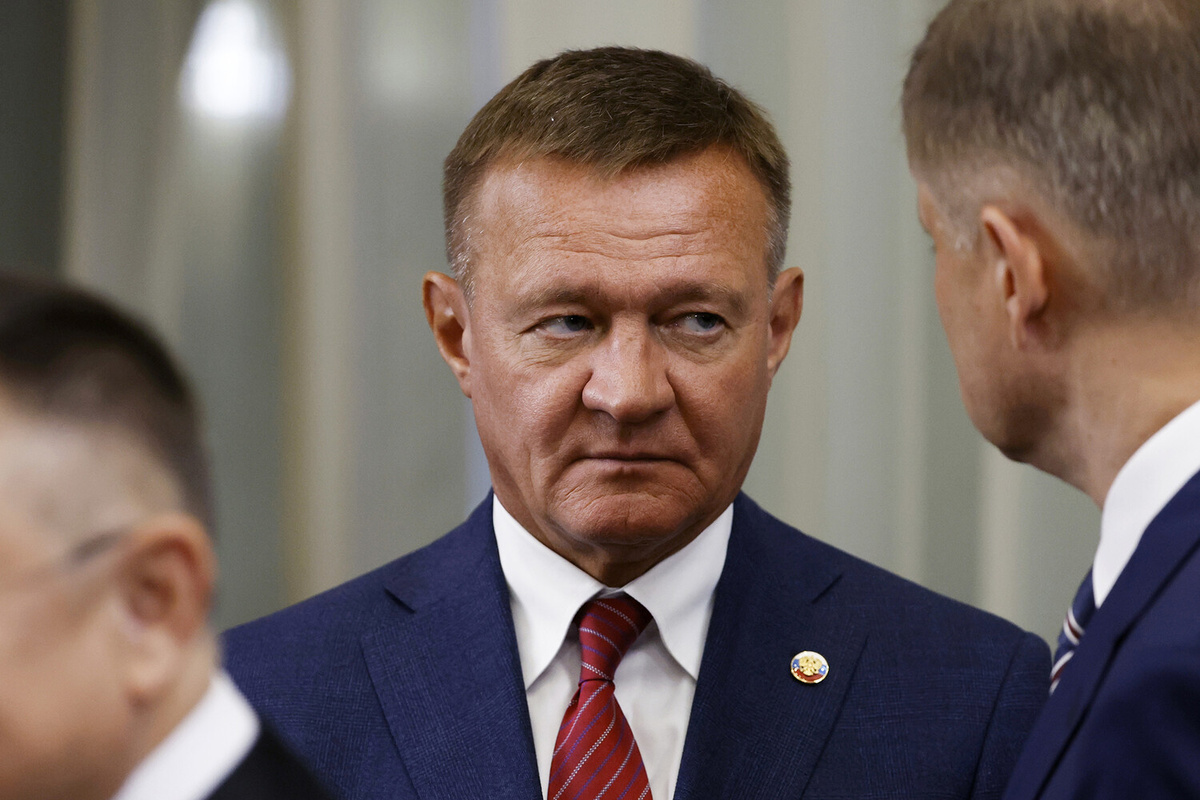 Министр транспорта РФ Роман Старовойт принимает участие в 29-й встрече глав правительств России и Китая, 2024 год    📷